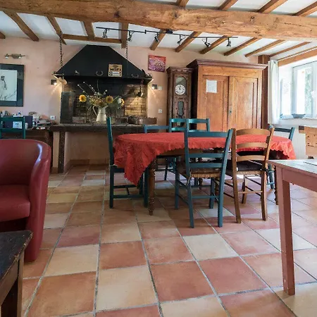 May Hébergement de vacances *